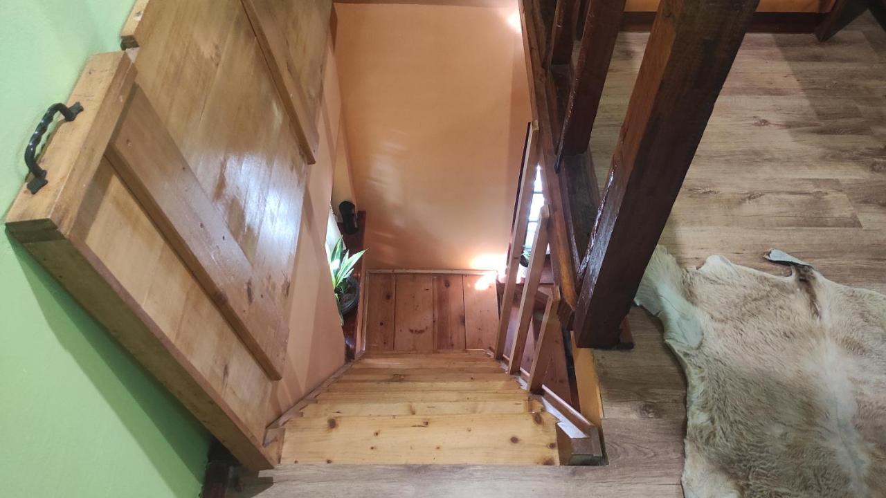 Wood House Lejlighed Ruma Eksteriør billede